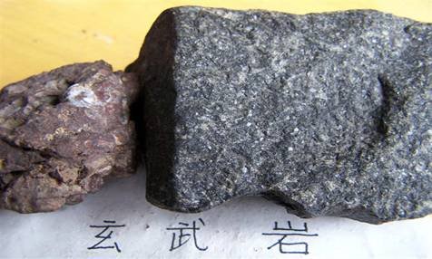 《何處鄉關暮》